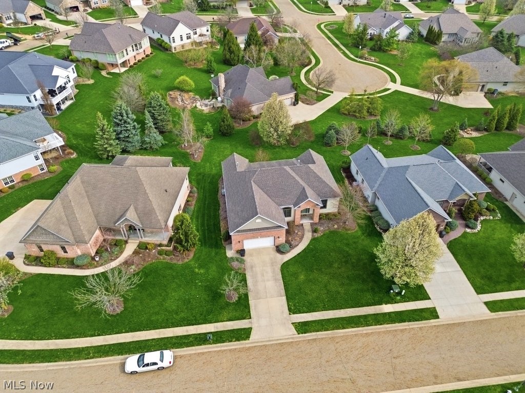 2253 Grimsby Street NW