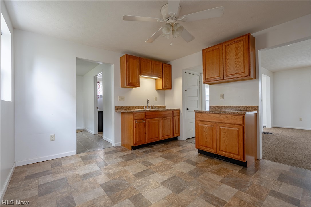 1841 S Freedom Avenue