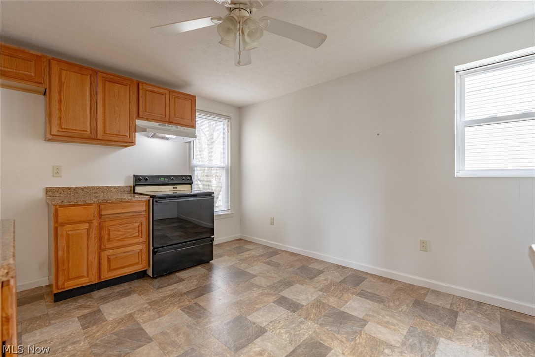 1841 S Freedom Avenue