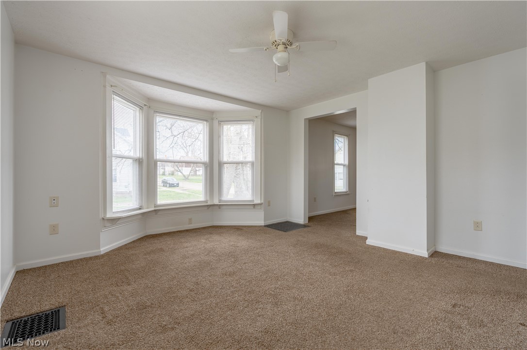 1841 S Freedom Avenue