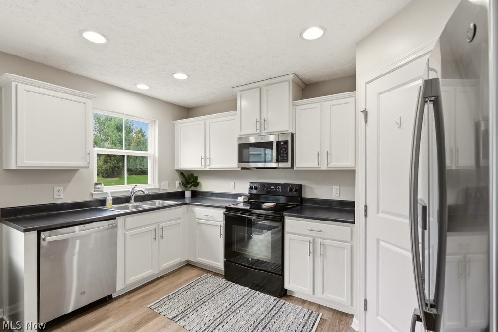 6562 Wisteria Lane