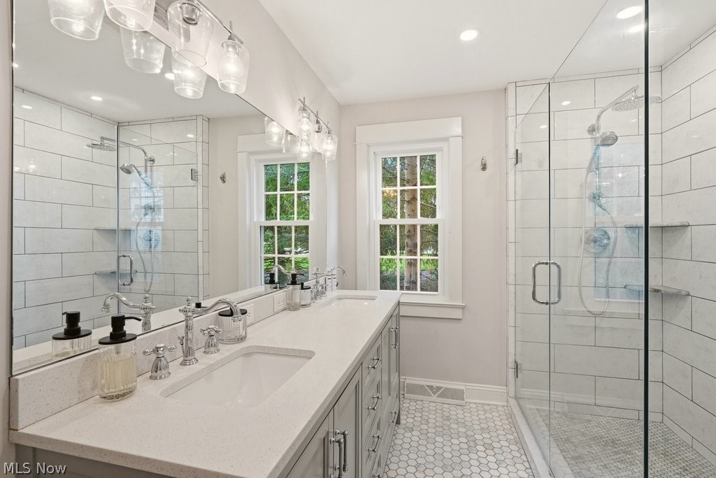 29126 Shaker Boulevard