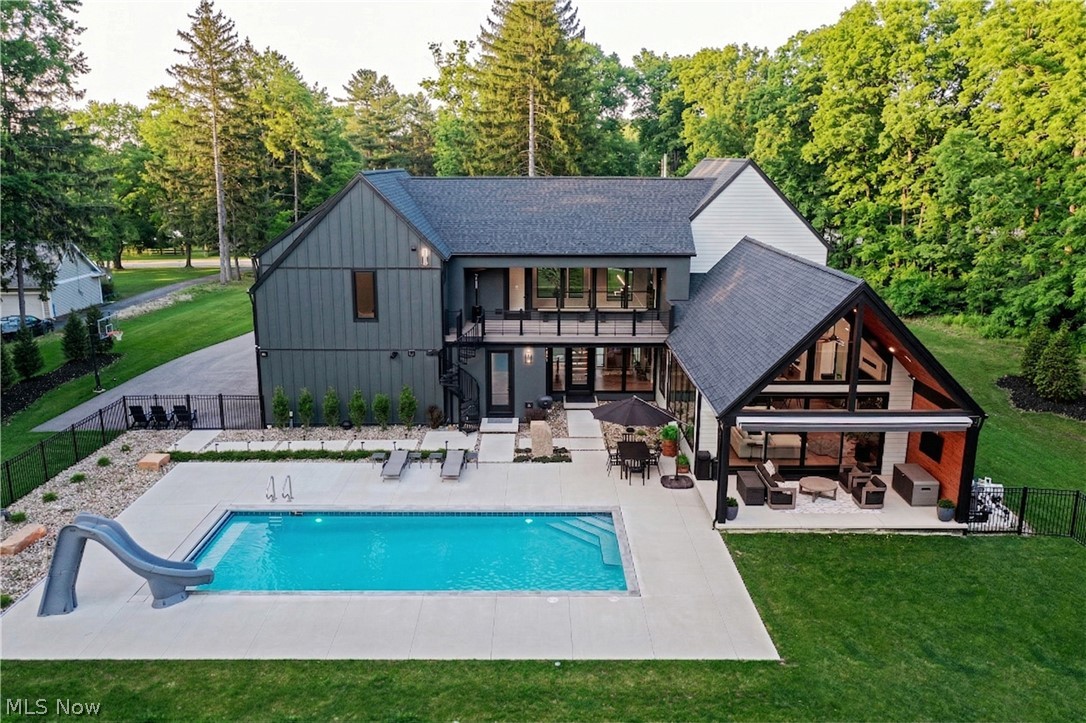 4320 Lander Road