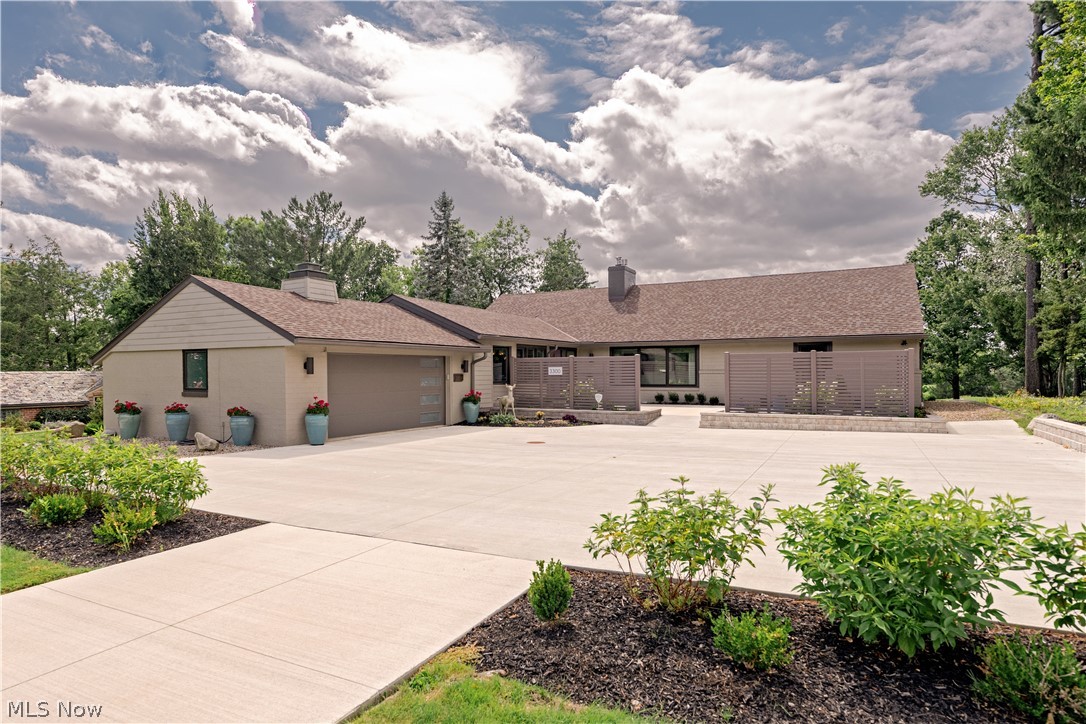 3300 Green Road