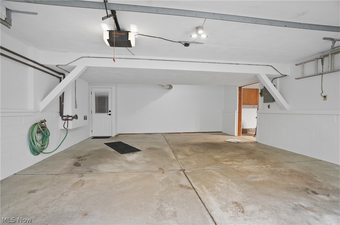 5912 Woodward Drive