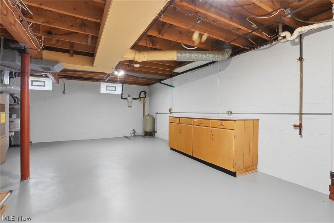 5912 Woodward Drive