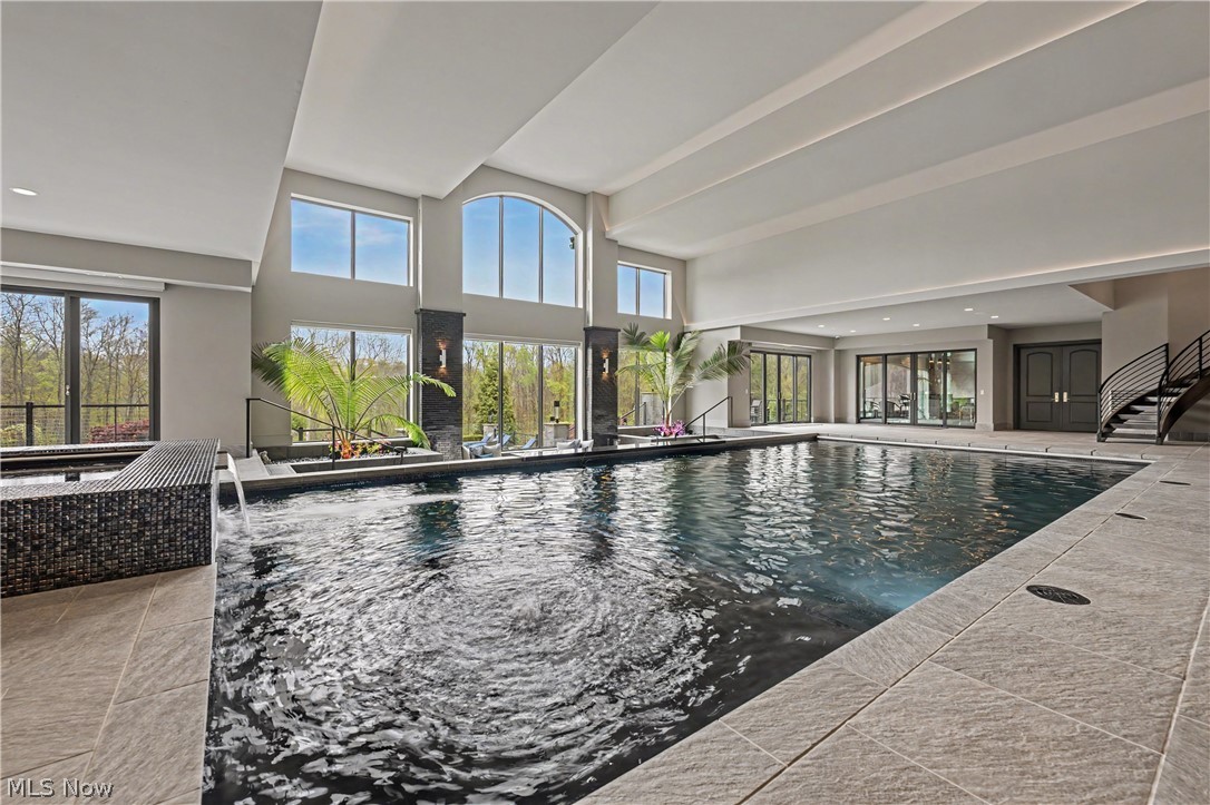 1433 Ridgemont Trail