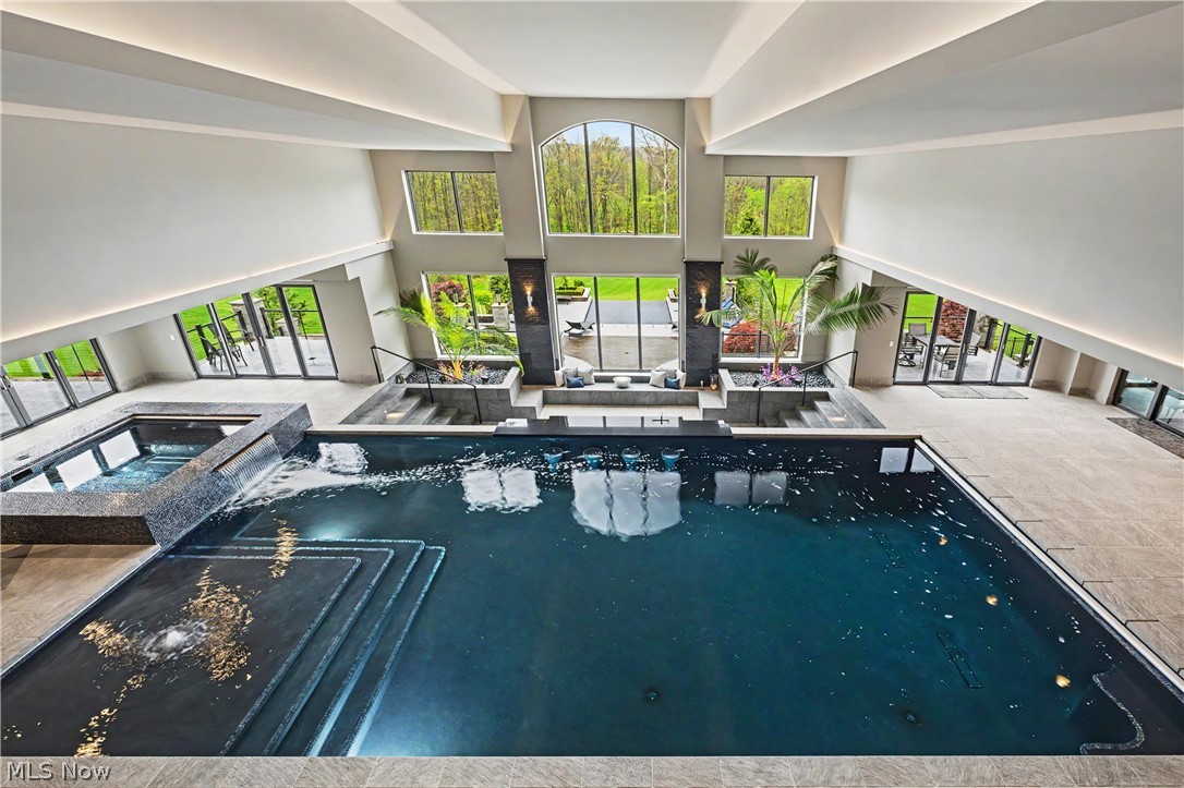 1433 Ridgemont Trail