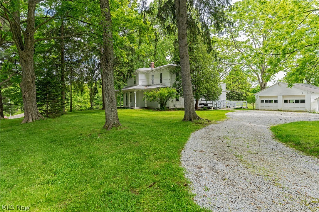1740 W Comet Road