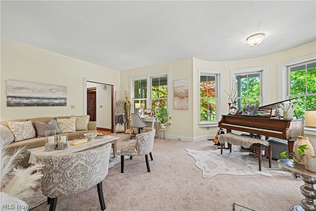 8851 Spring Valley Drive