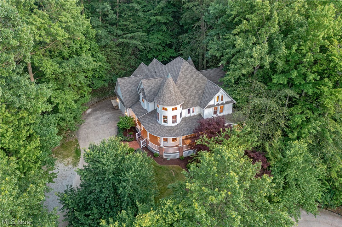 8851 Spring Valley Drive