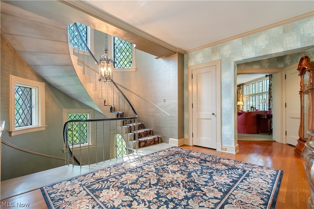 2421 Brentwood Road NW