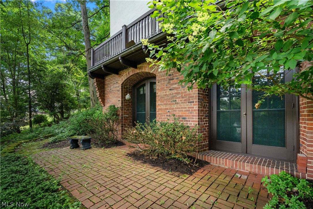 2421 Brentwood Road NW