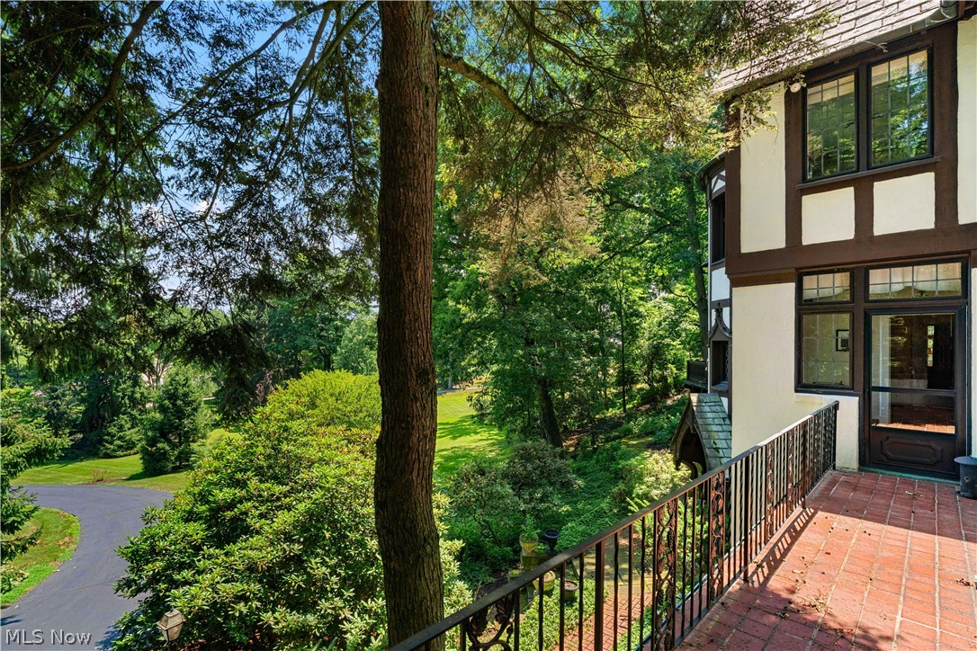 2421 Brentwood Road NW