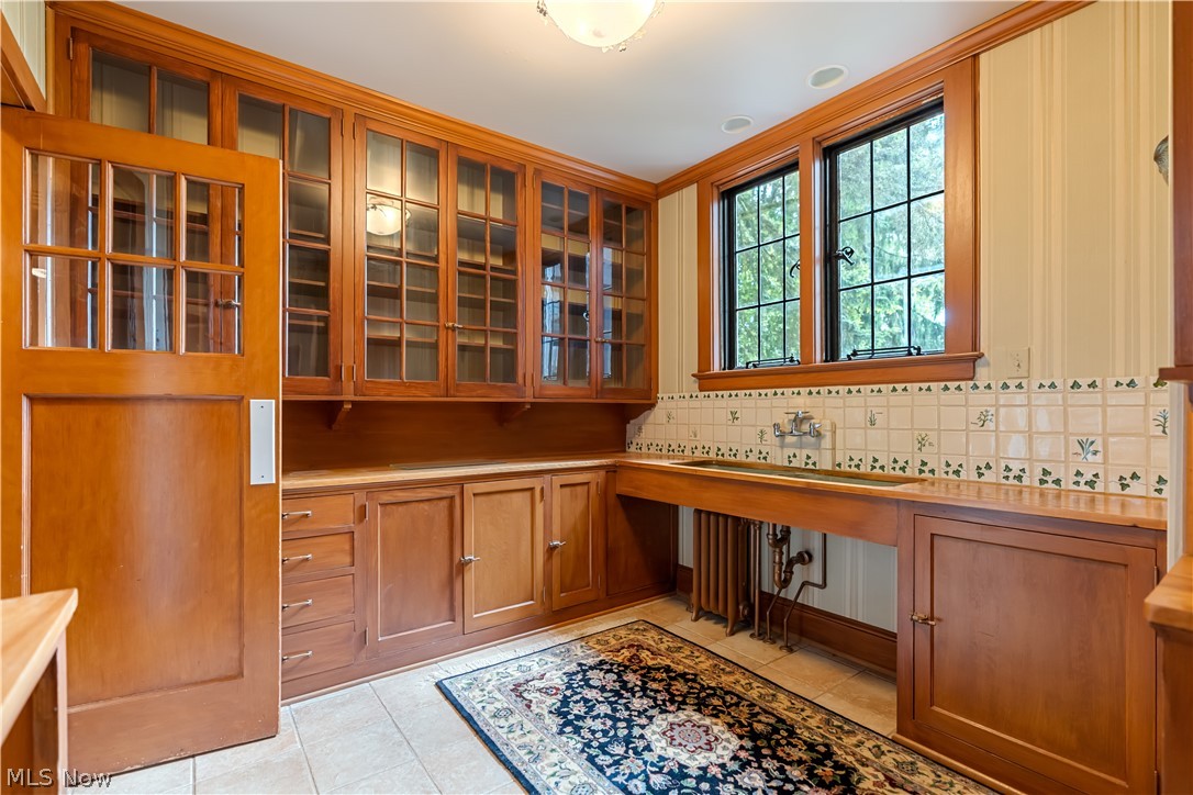 2421 Brentwood Road NW