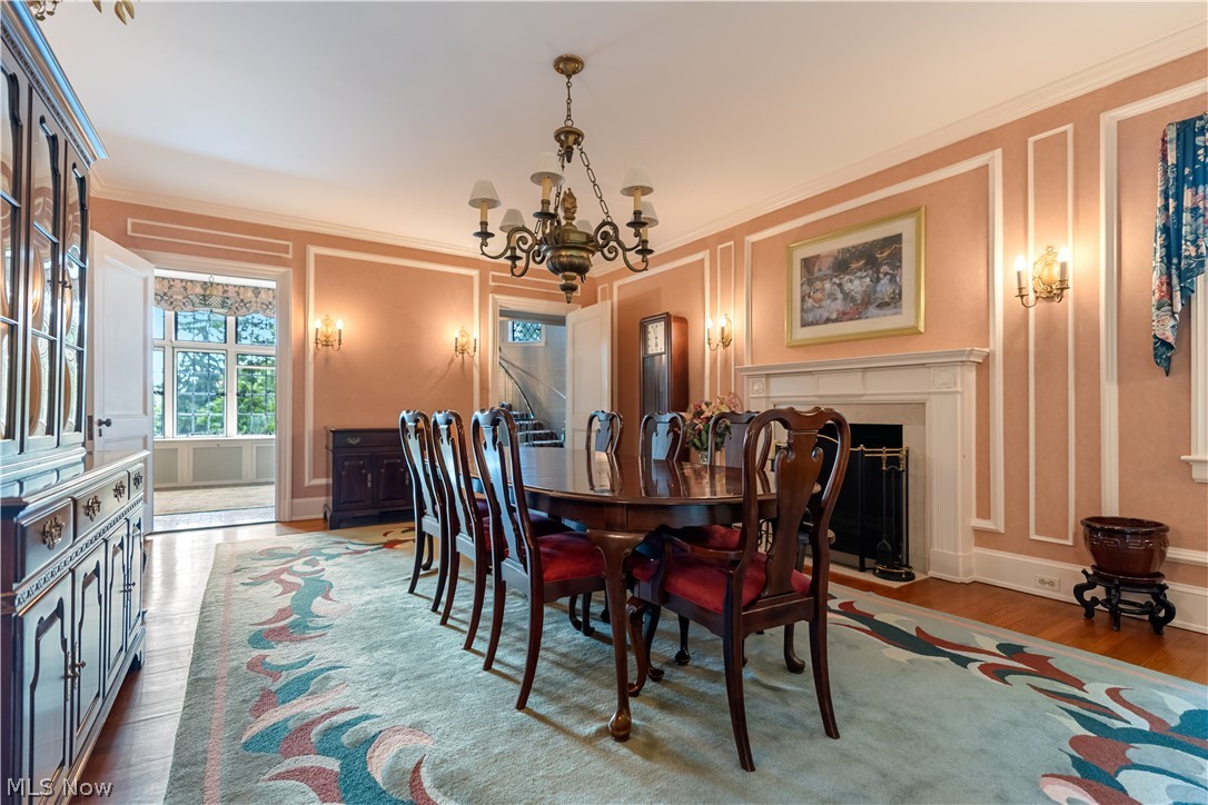 2421 Brentwood Road NW