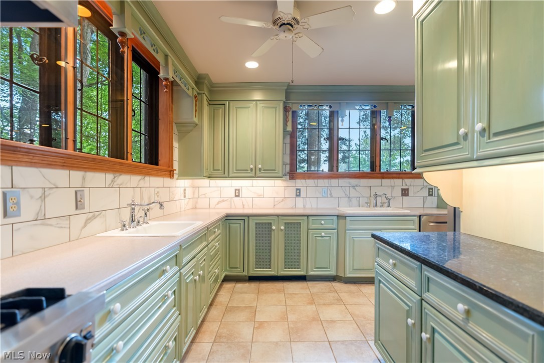 2421 Brentwood Road NW