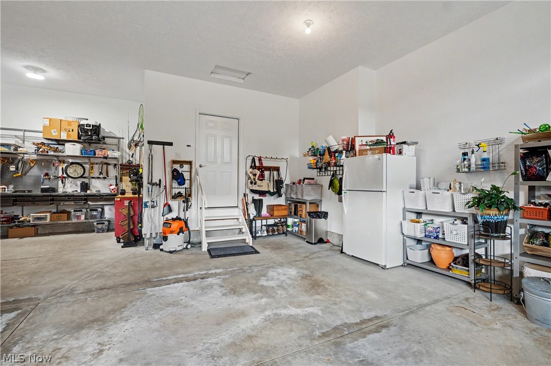 609 Burgess Circle