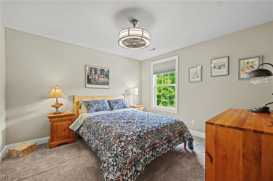 609 Burgess Circle