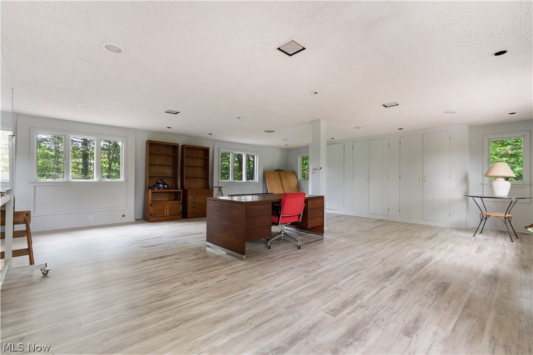 5587 Charleston Road