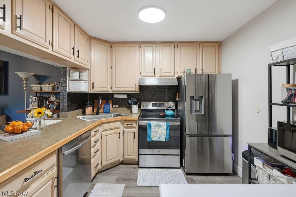 2891 Heatherwood Court