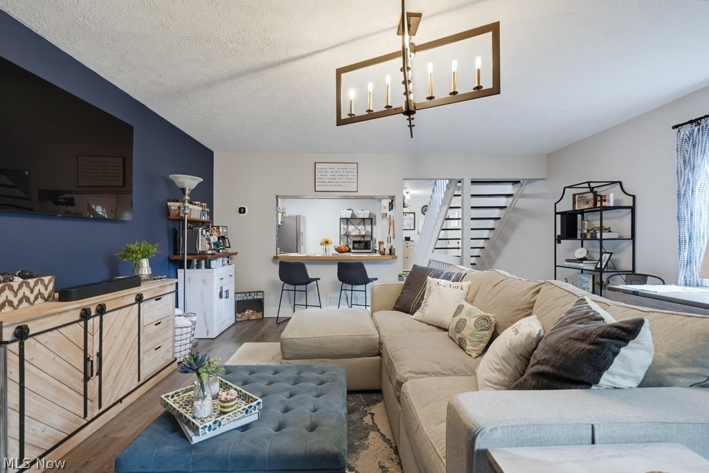 2891 Heatherwood Court