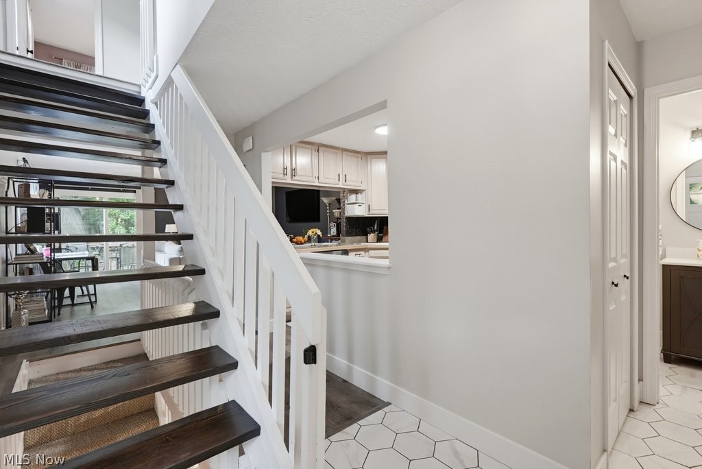 2891 Heatherwood Court