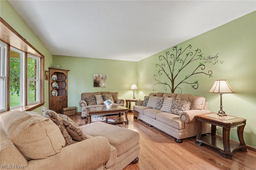 2287 Trares Road