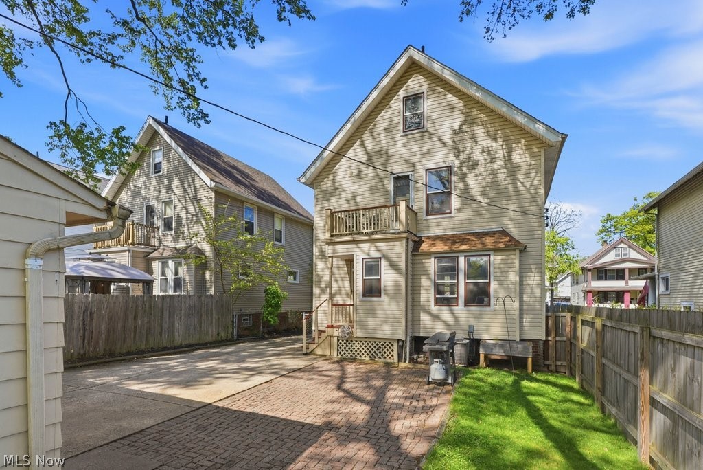 1605 Warren Road