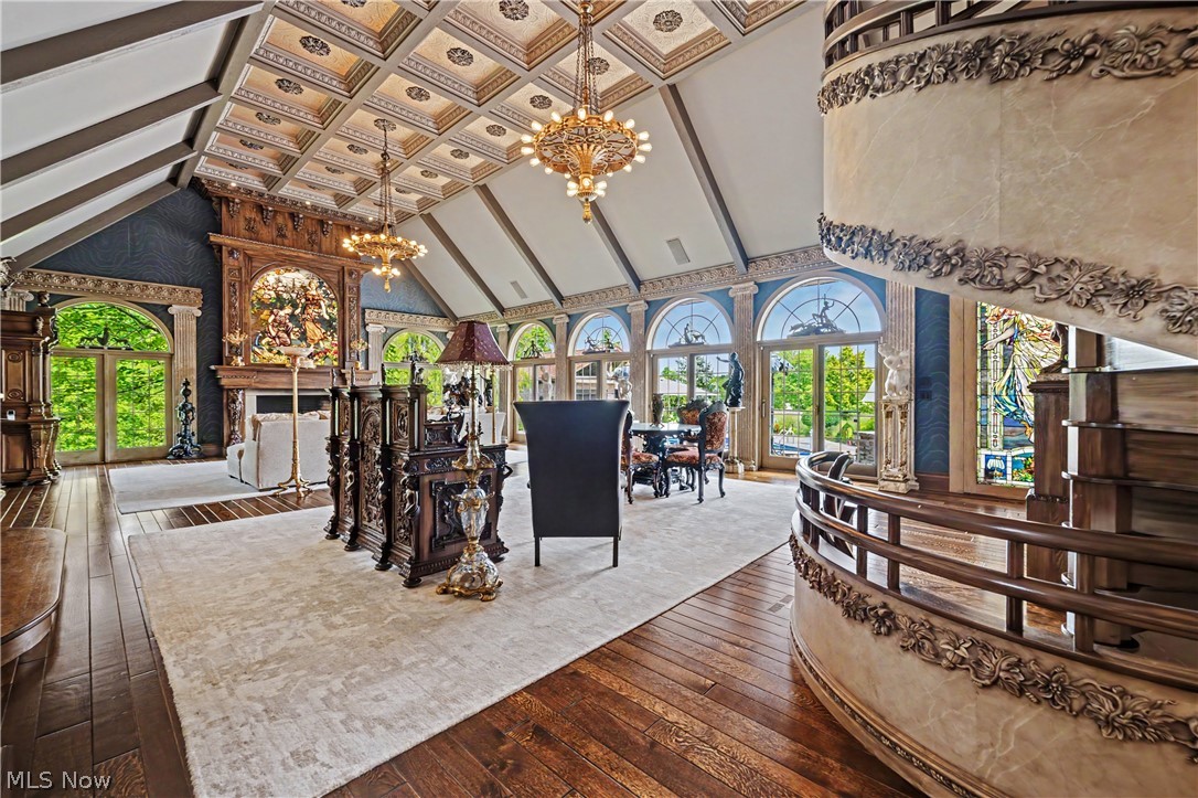 3083 Oxbow Road