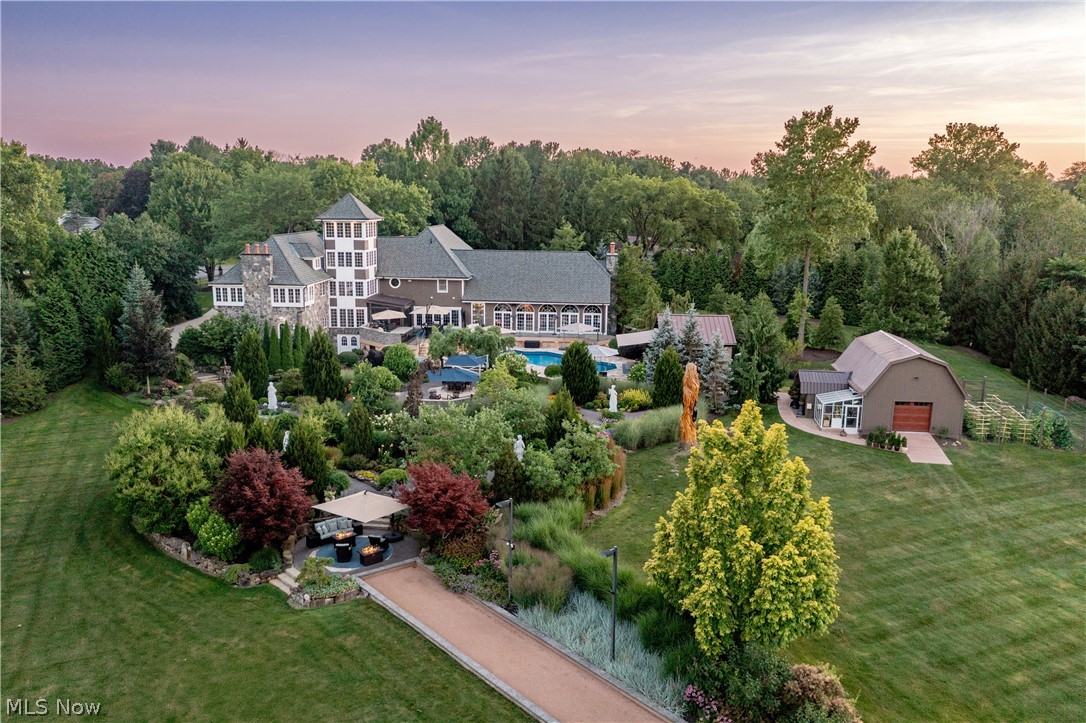 3083 Oxbow Road