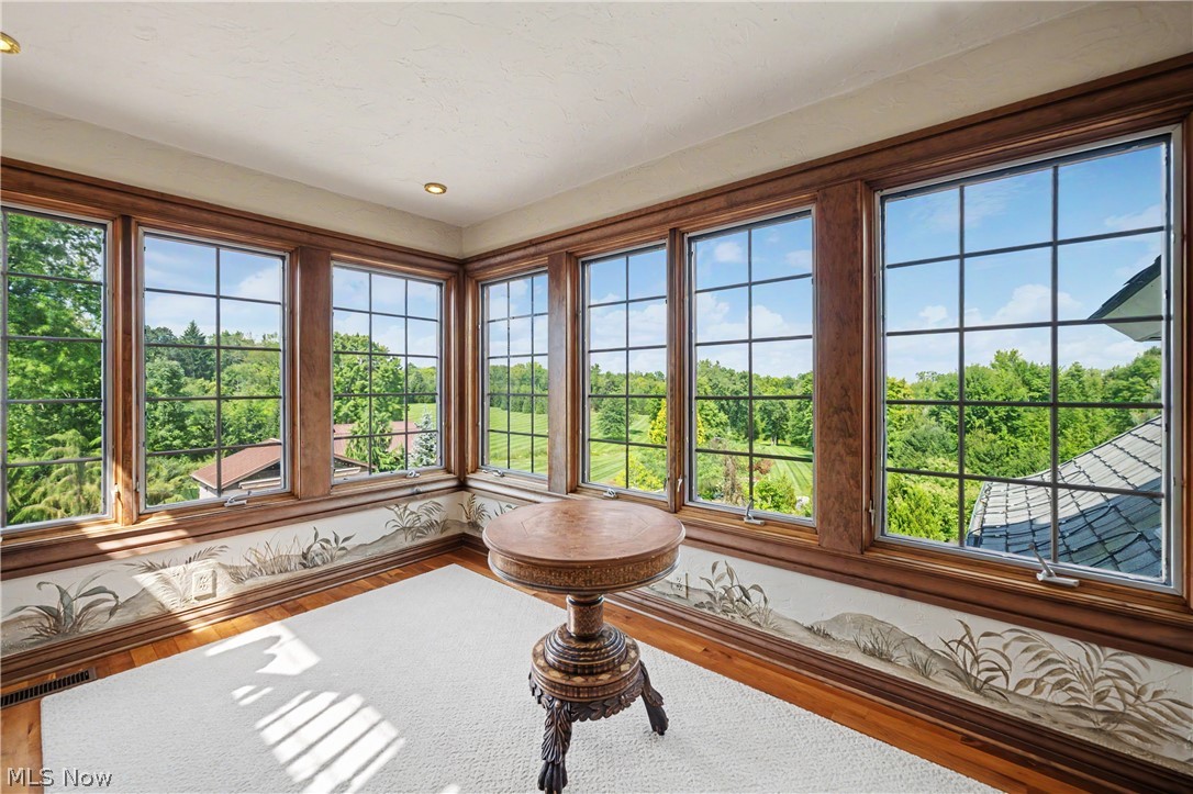 3083 Oxbow Road