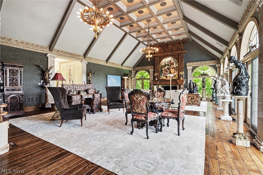 3083 Oxbow Road