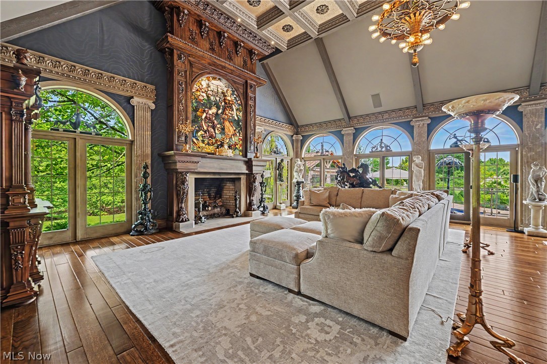 3083 Oxbow Road