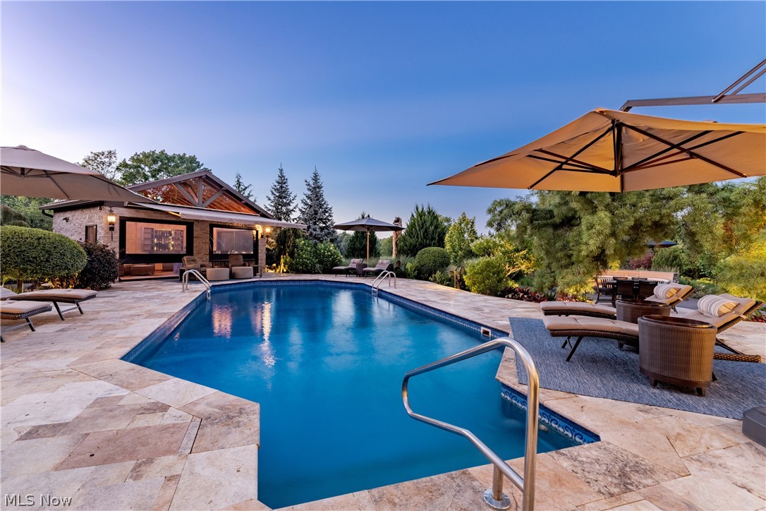 3083 Oxbow Road