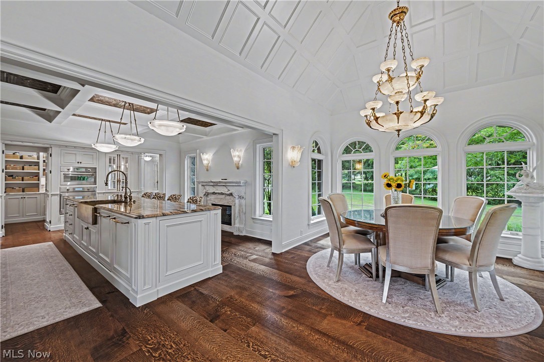 3083 Oxbow Road
