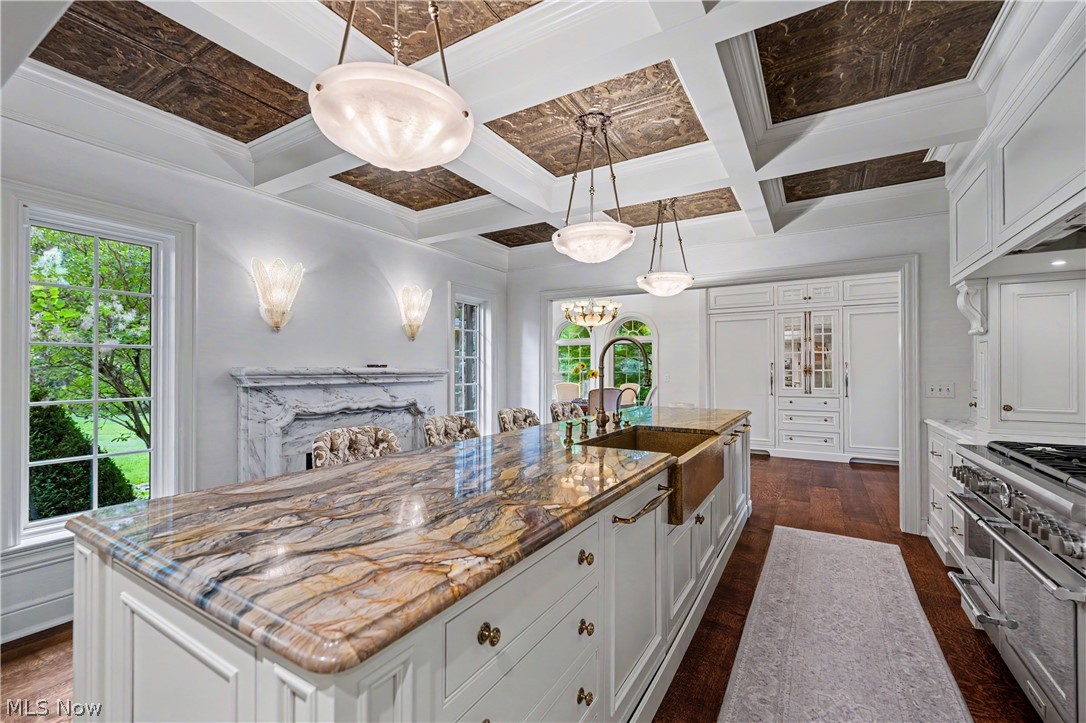 3083 Oxbow Road