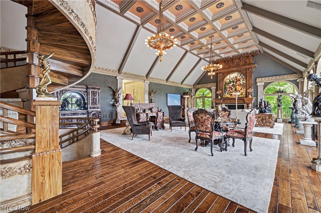 3083 Oxbow Road