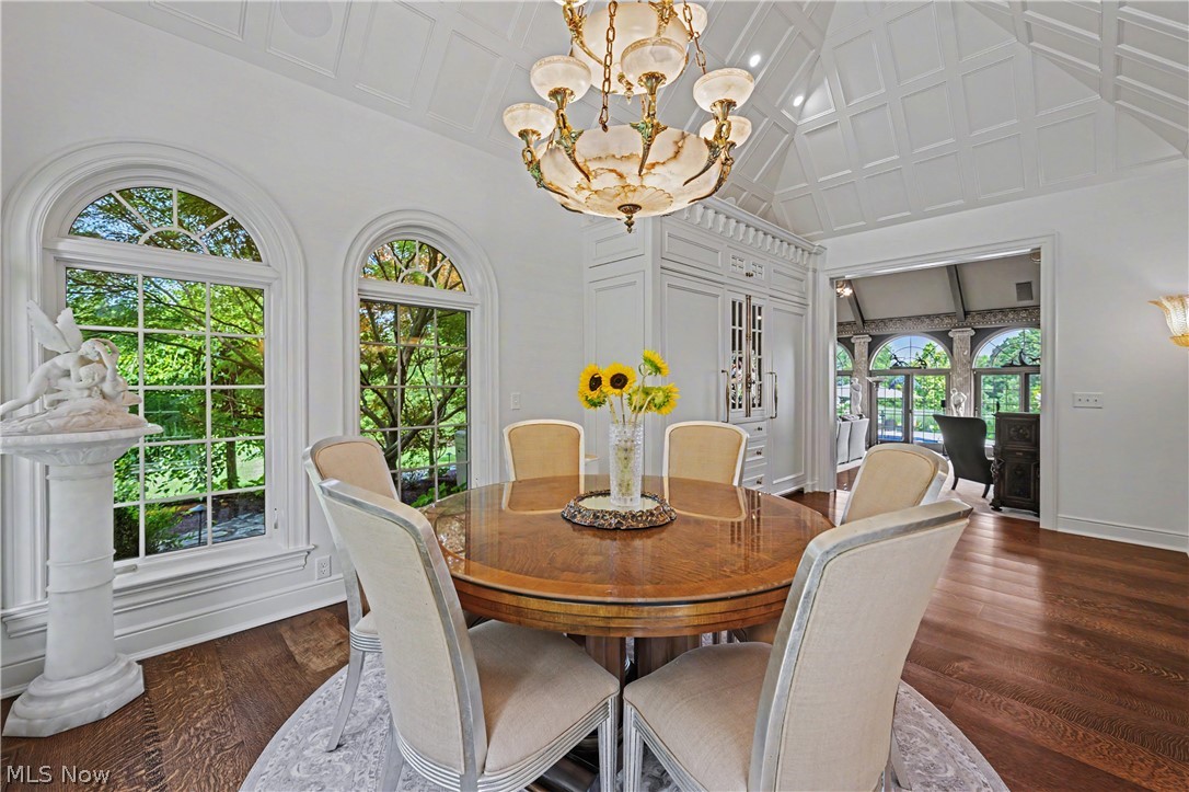 3083 Oxbow Road