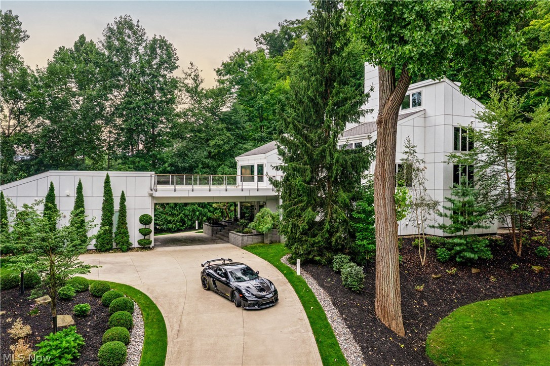 3660 Chagrin River Road