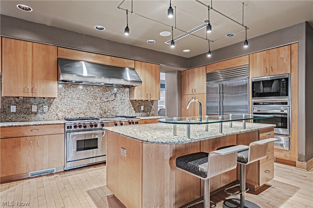 1040 Riverwoods Drive