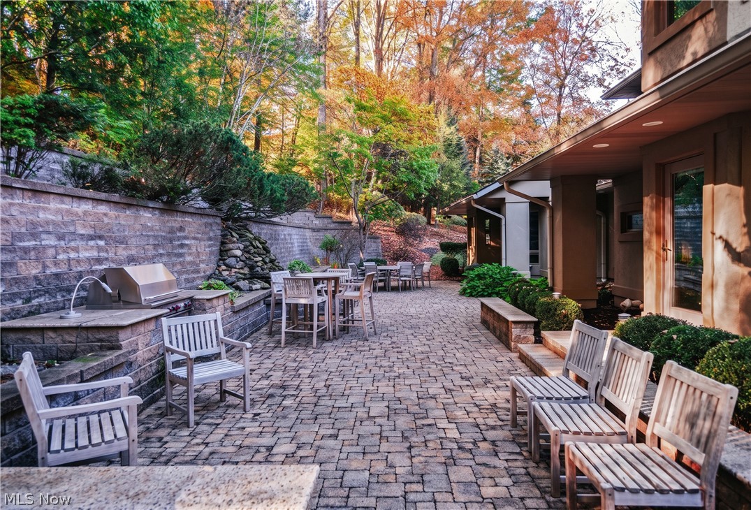1040 Riverwoods Drive