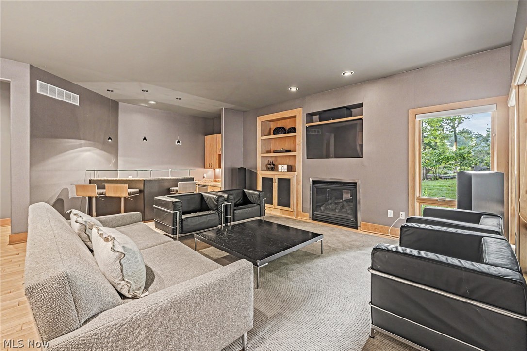 1040 Riverwoods Drive