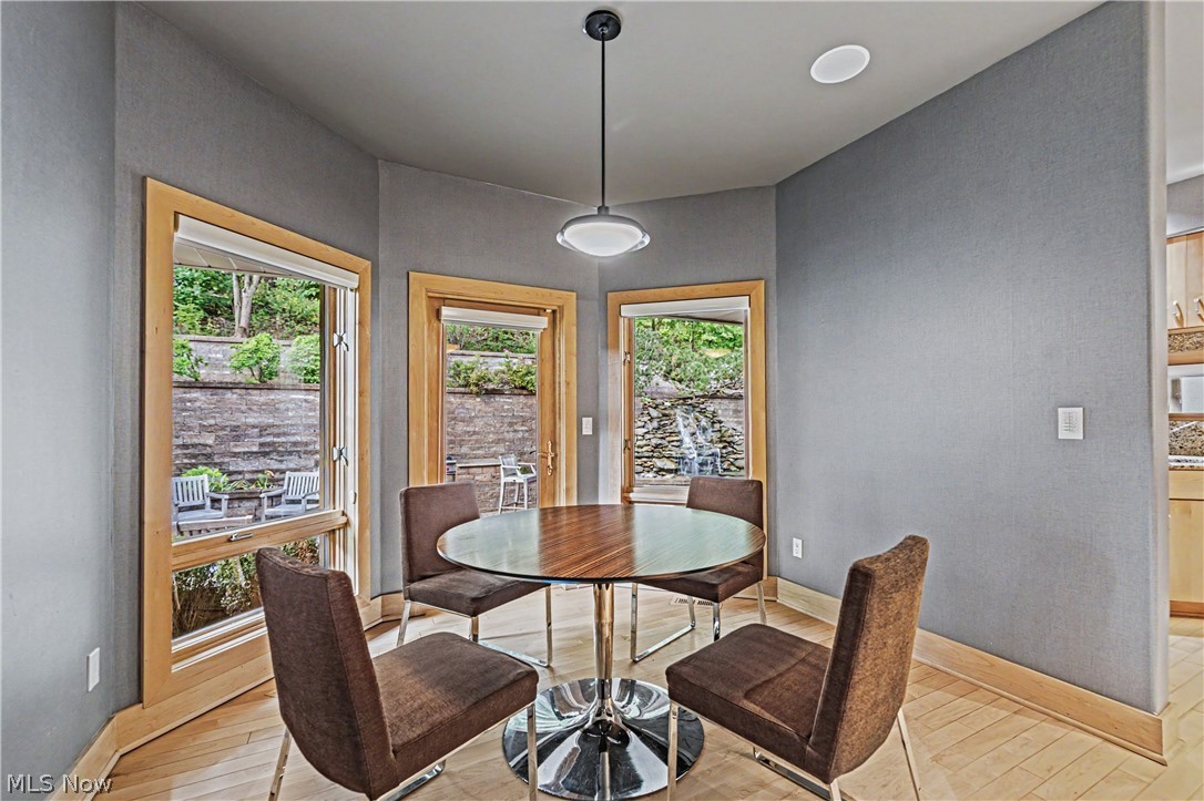 1040 Riverwoods Drive