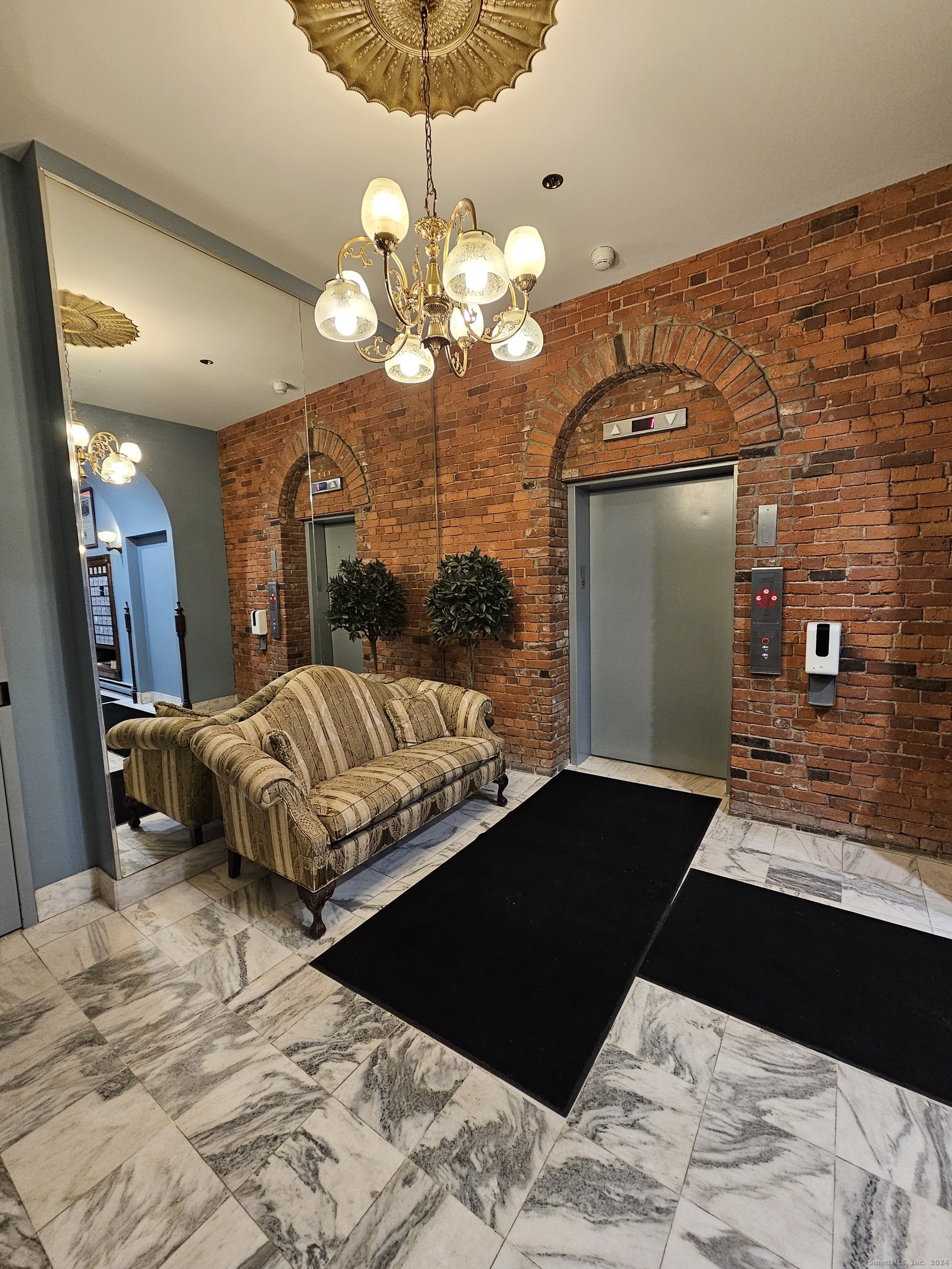 1 Linden Place APT 306