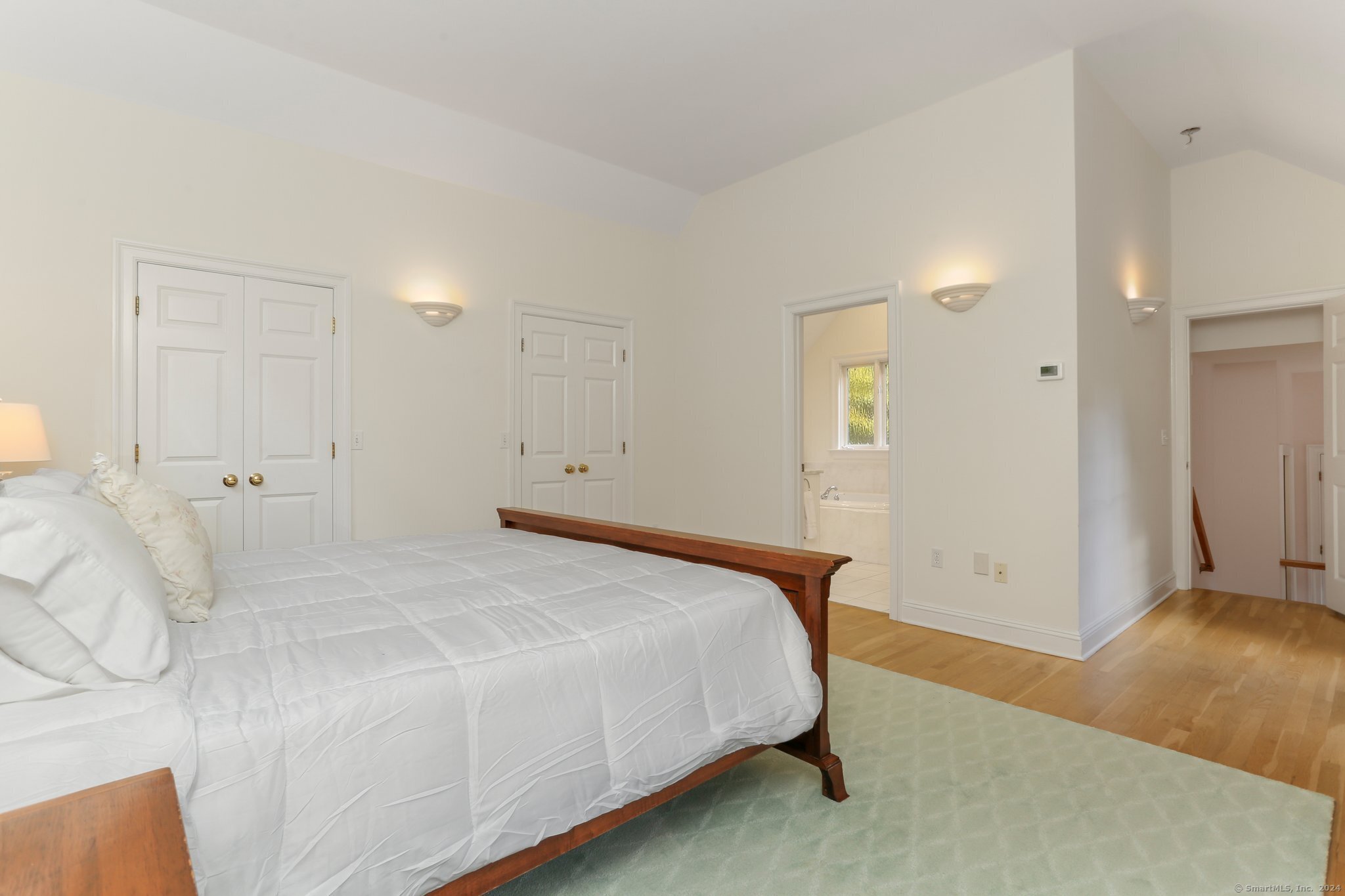 19 Oak Knoll Road