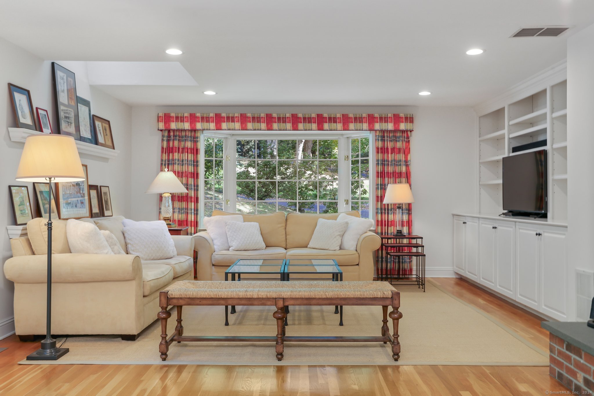 19 Oak Knoll Road