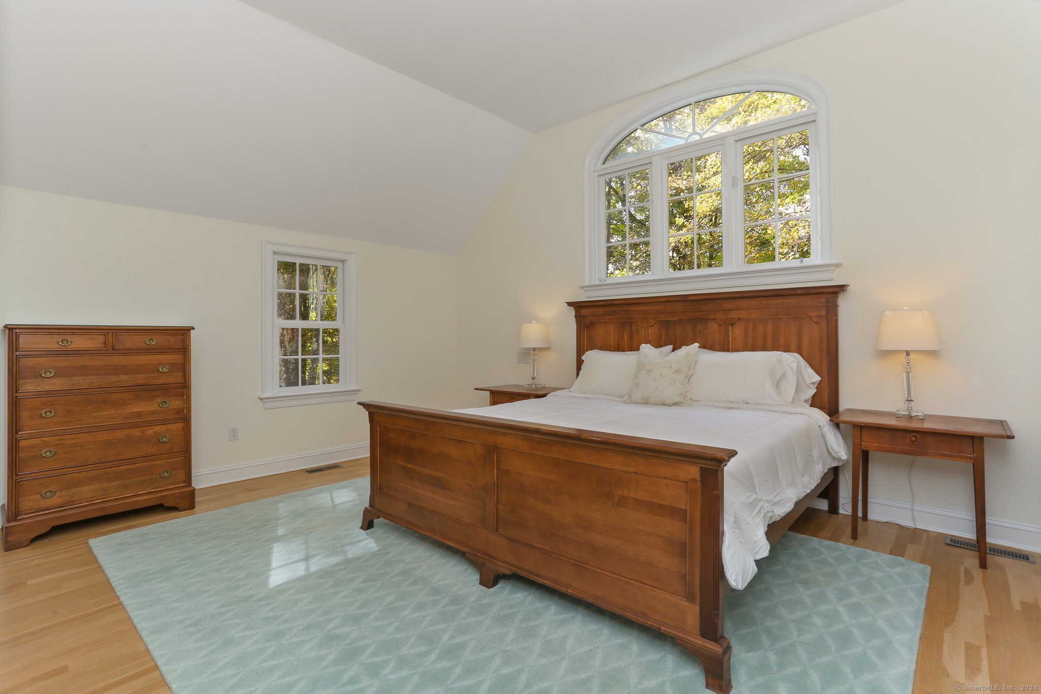 19 Oak Knoll Road