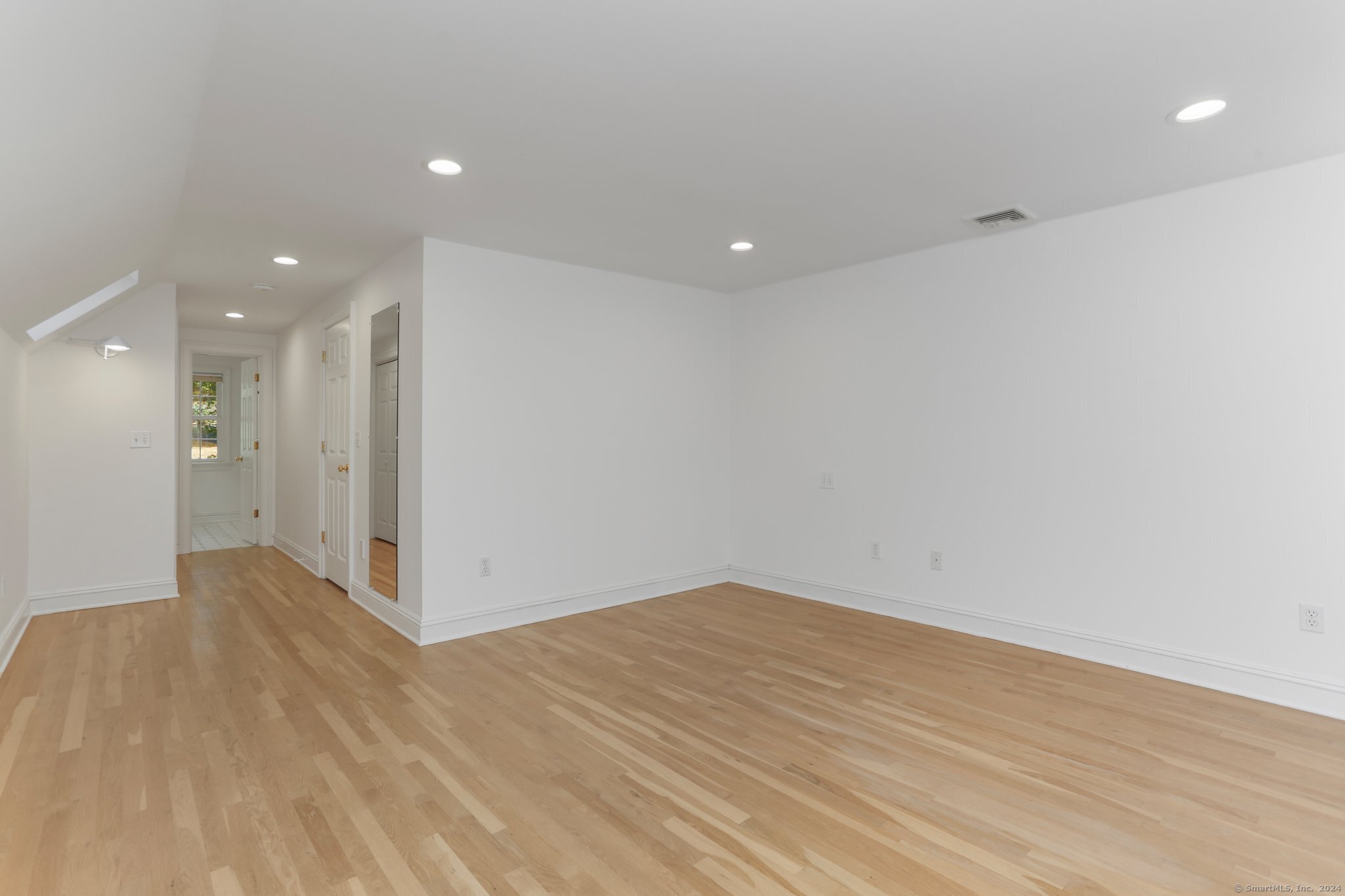 19 Oak Knoll Road