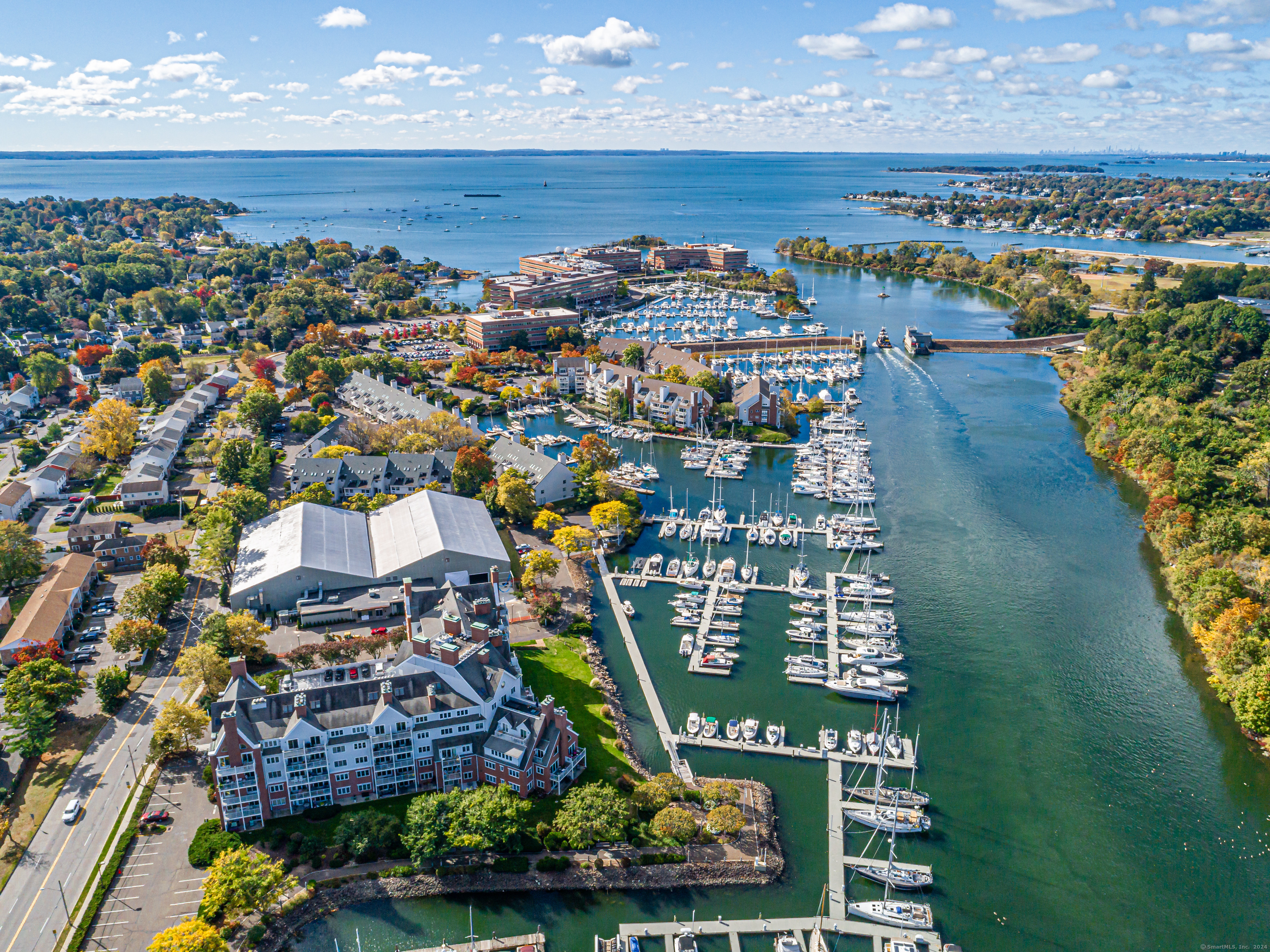 105 Harbor Drive APT 140